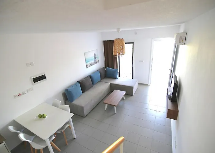 Aparthotel Lantiana Napa 3*