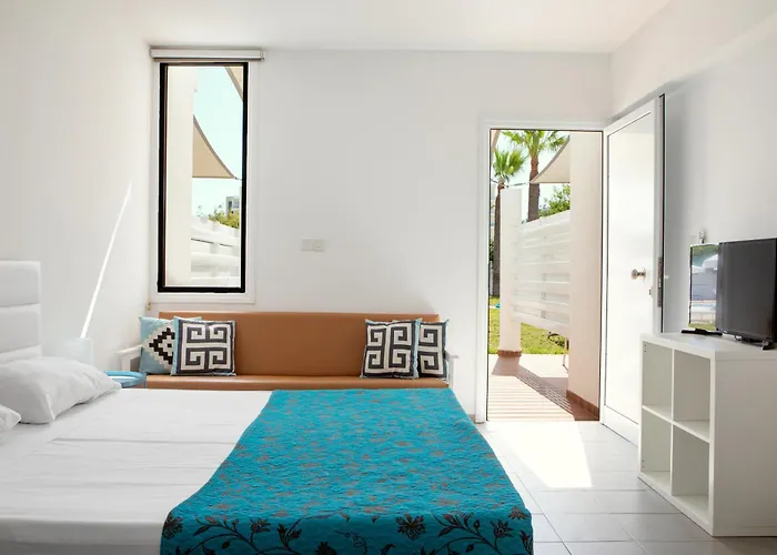 Aparthotel Lantiana Napa