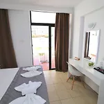Lantiana Napa أيا نابا