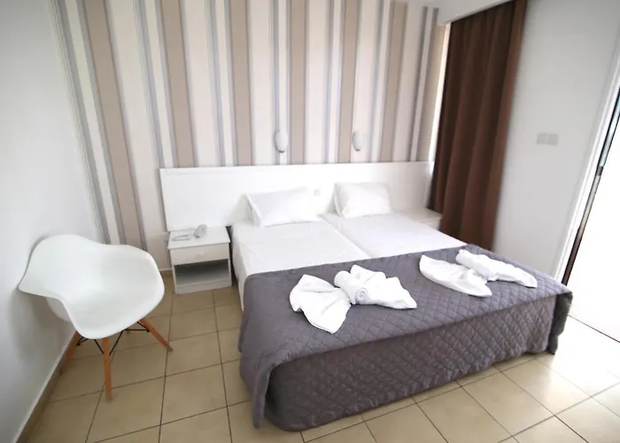 Lantiana Napa Lägenhetshotell 3*