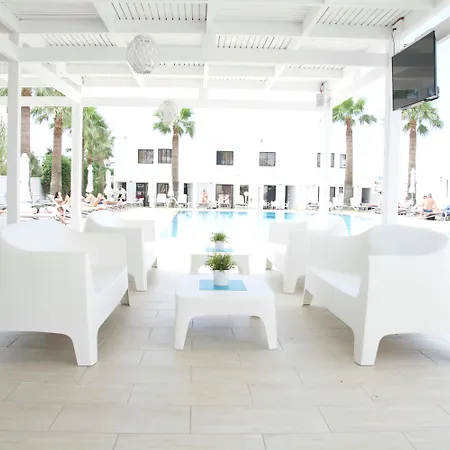 Lantiana Napa Lejlighedshotel 3*